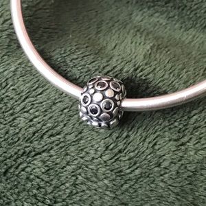 Pandora Retired Black CZ Clip 🖤